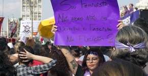 Fotos: ‘Mulheres Contra Bolsonaro’ reúne centenas em protestos