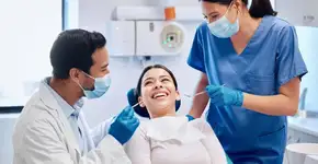 5 doenças sistêmicas que podem manifestar sinais sutis na boca