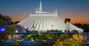 Montanha-russa icônica da Disney completa 50 anos; veja fotos