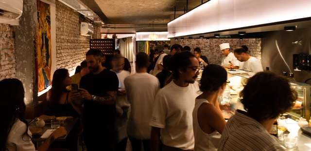 Standing Sushi Bar comemora seu 1º ano com festa em Pinheiros com 11 horas de duração