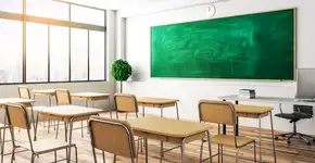 Escolas particulares e pais fazem permutas para manter alunos