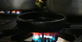 Como eliminar o cheiro de fritura e manter a cozinha agradável