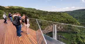 Canela ganha mirante com vista incrível para Cascata do Caracol