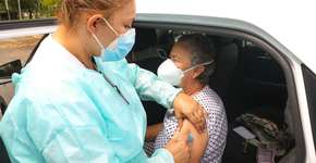 Governo de SP antecipa vacinação de idosos de 69 a 71 anos