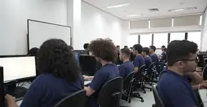 Instituto PROA oferece curso gratuito de programação a jovens