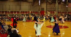 Exibição e aula de dança esportiva – Dança de salão internacional