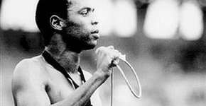 Quadrinhos sobre Angelo: De trás das grades para a frente de uma empresa inovadora