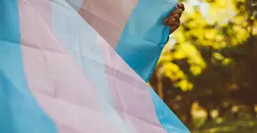 Transfobia: Motorista de Uber tenta agredir gestante de 8 meses