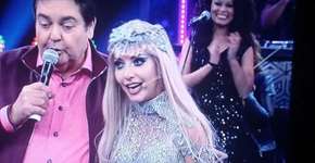 Luiza Possi imita Lady Gaga e rende piadas nas redes sociais