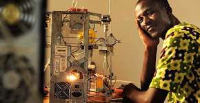 Africano cria impressora 3D com peças de lixo eletrônico