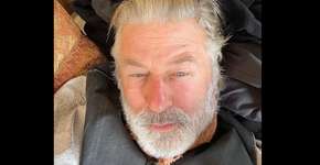 Alec Baldwin se manifesta após matar acidentalmente Halyna Hutchins