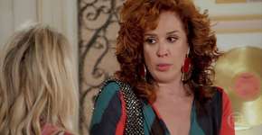 Claudia Raia erra importante informação em ‘Verão 90’