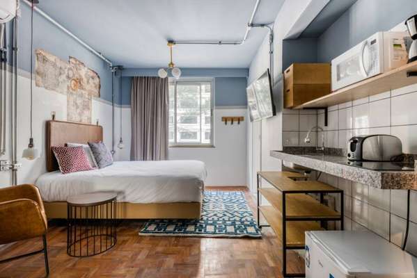 Interior da suíte do Selina Aurora