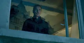 Novo filme de suspense da Netflix tem atriz brasileira e está bombando