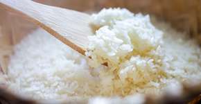 Estudo descobre truque que corta 50% das calorias do arroz sem alterar o sabor