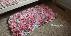 Aprenda a fazer um tapete de retalhos para o quarto dos pequenos