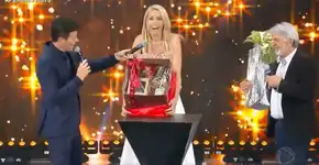 Verdadeiro presente de Ana Hickmann provoca polêmica