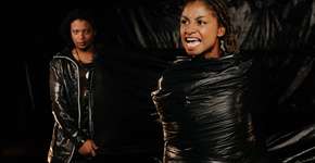 Espetáculo ‘Pai contra Mãe ou Você está me Ouvindo?’