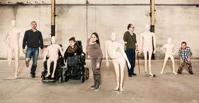 Campanha cria manequins inspirados em pessoas com deficiência e pergunta “quem é perfeito?”