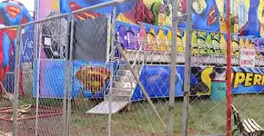 Homem morre ao cair de brinquedo em parque de diversões em SP