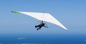 Jovem denuncia assédio sexual durante voo de asa delta no litoral de SP