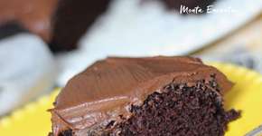 Bolo sem ovo, sem leite e sem manteiga