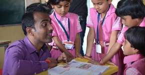 Indiano é eleito ‘melhor professor do mundo’ ao impedir casamento de meninas