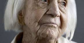 Fotógrafo faz retratos de pessoas centenárias