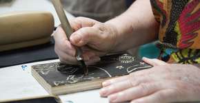 Fundação das Artes marca presença na Entoadinha Nordestina com oficina de xilogravura