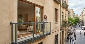 Como é uma varanda francesa? Vantagens do design que valem a pena conhecer