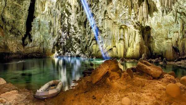 bismo Anhumas, em Bonito, no Mato Grosso do Sul