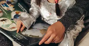 Criança pode aprender a ler brincando