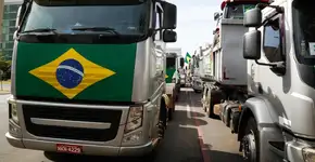 Líder dos caminhoneiros atribui bloqueios em rodovias a bolsonaristas radicais