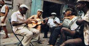 Roda de samba na Galeria Olido