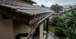 Preço médio para instalar calha de alumínio que evita infiltração na parede