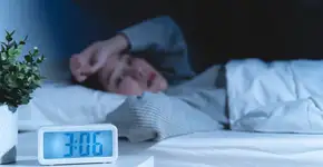 Dormir mal engorda? Entenda a relação com o metabolismo