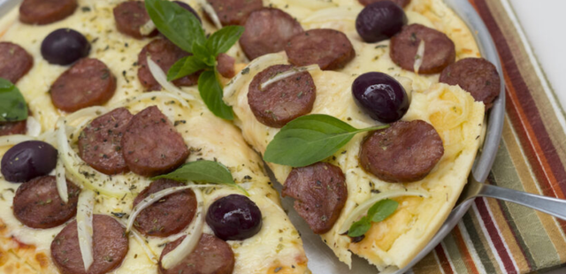 Pizza rápida de liquidificador para fazer em casa e sair da rotina