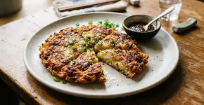 O que é panqueca coreana e como é preparada essa receita que mudou a forma de comer batatas?