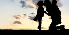 STF aplica nova lei e concede prisão domiciliar para mãe de bebê