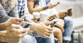 Neurocientistas ligam uso de celular ao vício