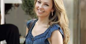 Thalia, a Maria do Bairro, diz que tem até 50 orgasmos em uma noite