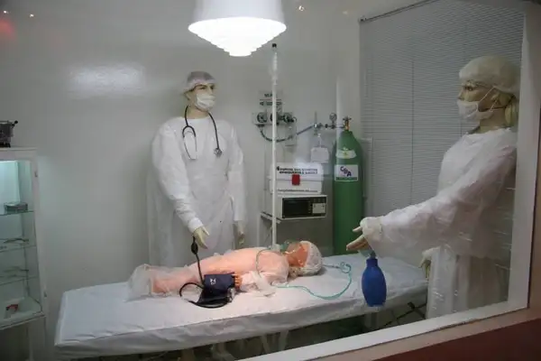 Centro Cirúrgico do Hospital das Bonecas