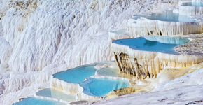 As piscinas naturais de Pamukkale, na Turquia