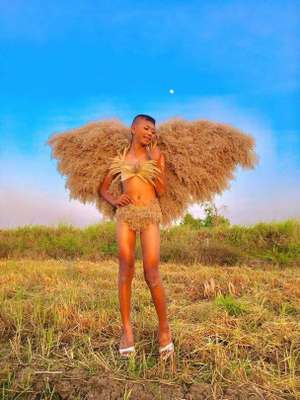 Suchanatda Kaewsa-nga cria coleções inspiradas em Victoria's Secret 