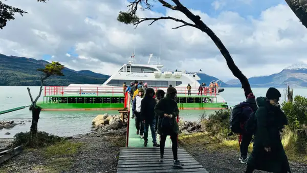 Passeio leva para as geleiras patagônicas Balmaceda e Serrano, no Day of Adventure, da ATWS