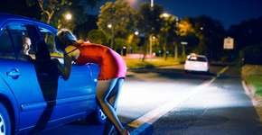 Para driblar a crise, garotas de programa de luxo fazem rifa