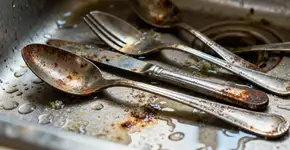 Seus talheres estão opacos e feios? Temos a solução