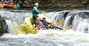 A 1 hora de São Paulo, cidade surpreende com cachoeira, trilhas e aventura