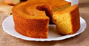 Receita de bolo de fubá fofinho que derrete na boca