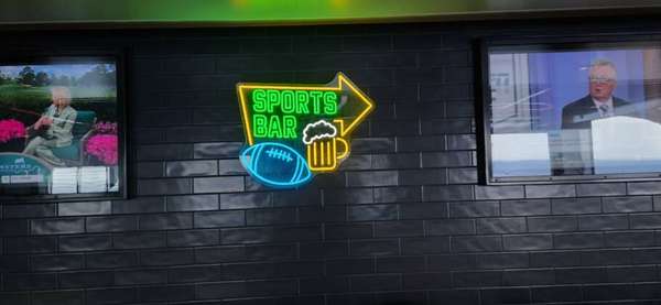 Interior do All-Stars Sports Bar com petiscos exclusivos